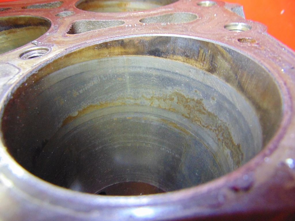 фото №10, Audi a3 8p 3.2 bmj tt golf v r32 блок двигуна