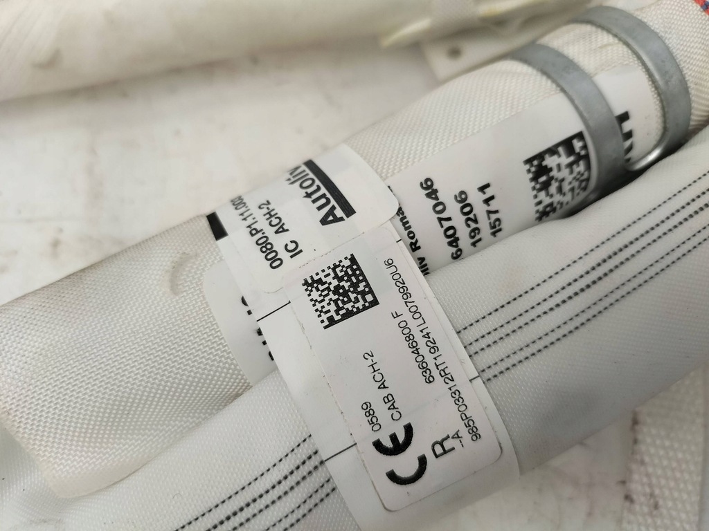 фото №3, Шторка безпеки права renault clio v оригінал