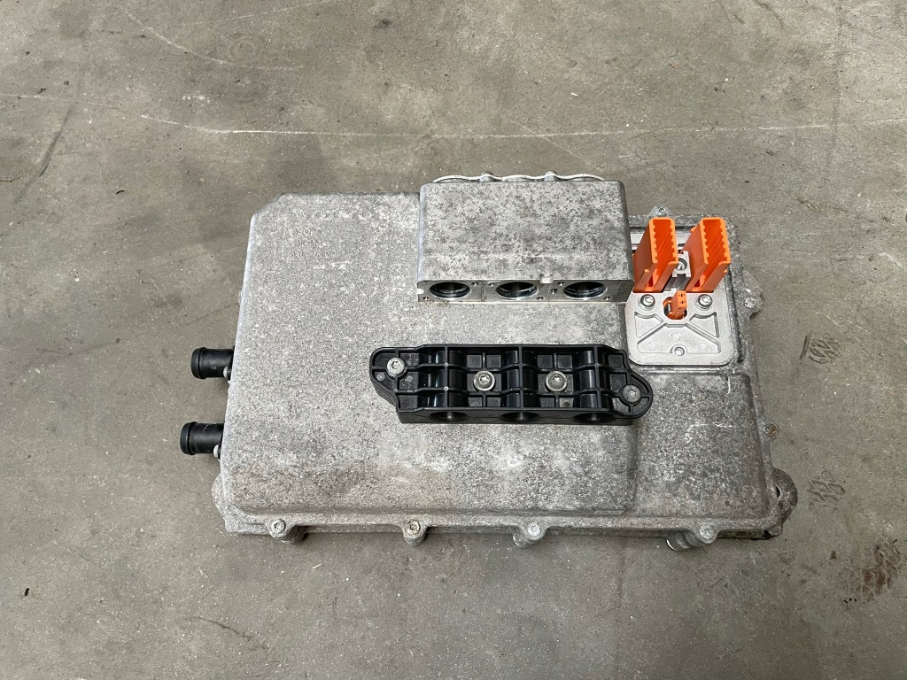 фото №1, Volvo polestar 2 інвертор 32335132