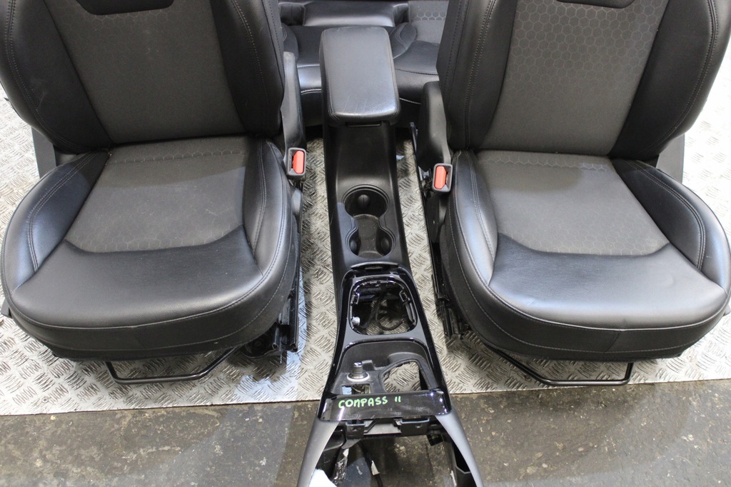 фото №5, Сидіння оббивка напівшкіра салон jeep compass ii 2