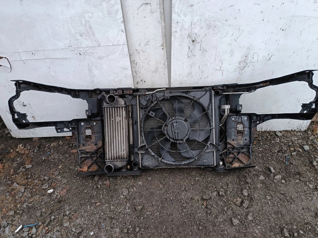 фото №6, Hyundai i30 i lift 1.6 crdi pas передній радіатор 07-12