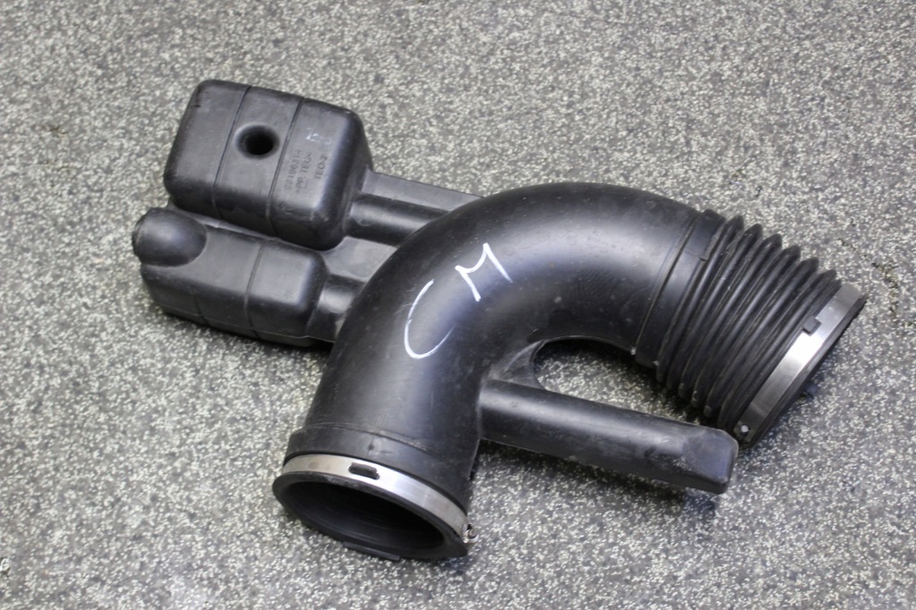 фото №1, Chevrolet camaro ss 6.2 v8 ls3 09-15r wąż шланг воздуха