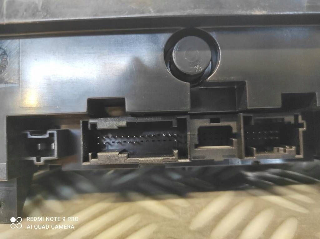 Панель кондиціонера mercedes-benz sprinter w906 a9069063000 Зі Шроту