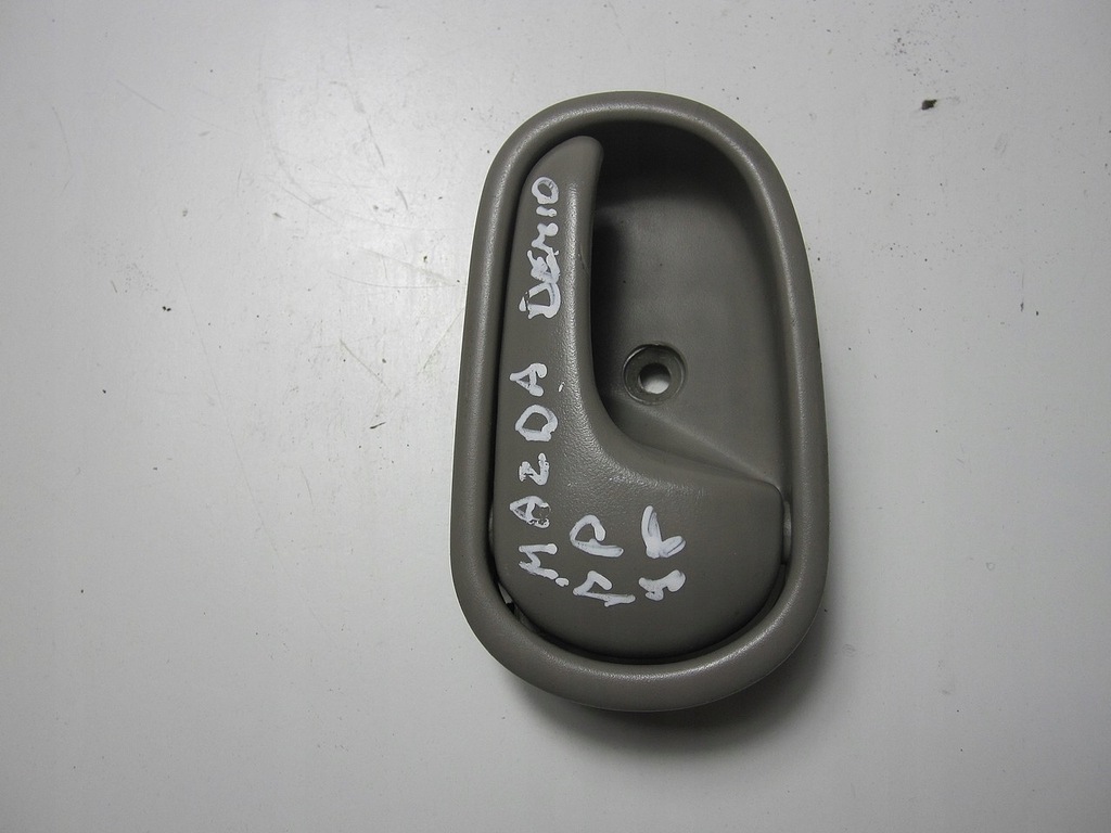 фото №2, Ручка внутрішня передня права mazda demio 98r