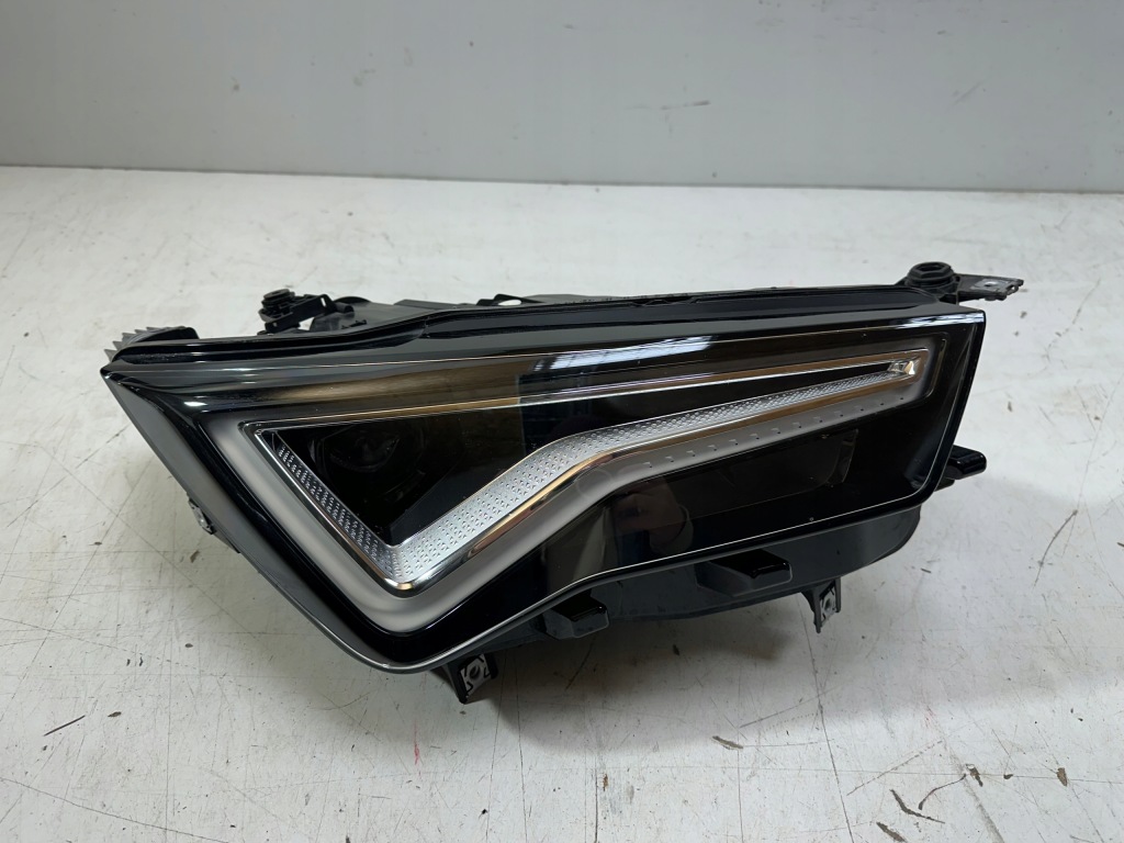 Купити Правий full led seat ateca 576 рестайлінг  576941032b