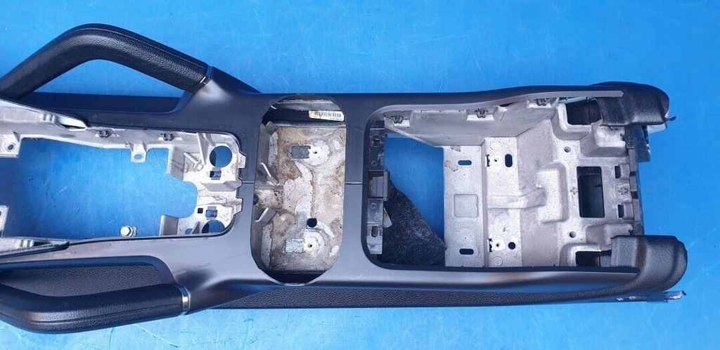 фото №8, Тунель середній ручка кронштейн porsche cayenne 958 7p5