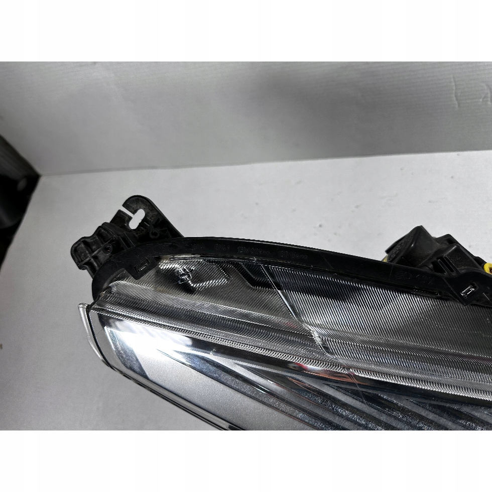 Kuga mk2 рестайлінг  ксенон led поворотний фара комплект gv41-13d154-ag gv41-13d155-ag Оригінал