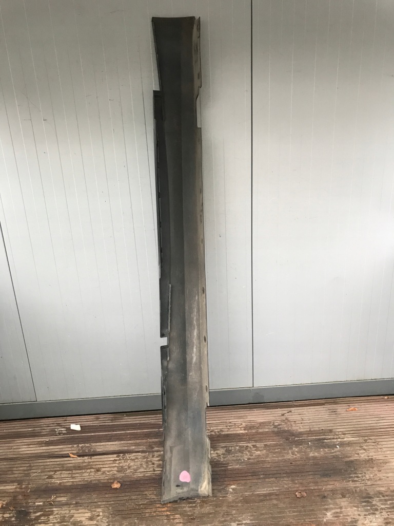 Молдинг порог левая bmw e87 7184353 в Украине