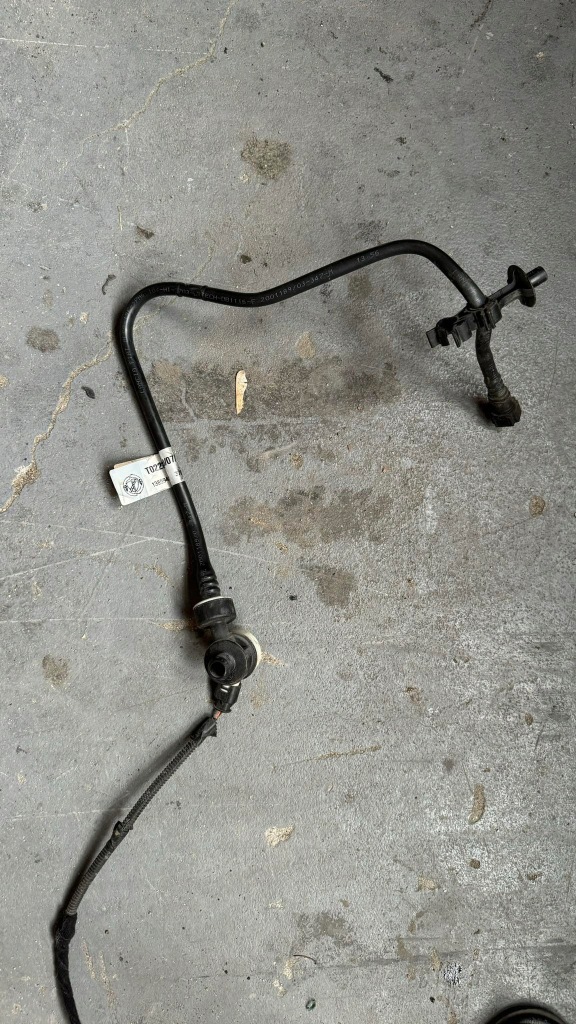 фото №1, Peugeot оригинальный номер 1385945080