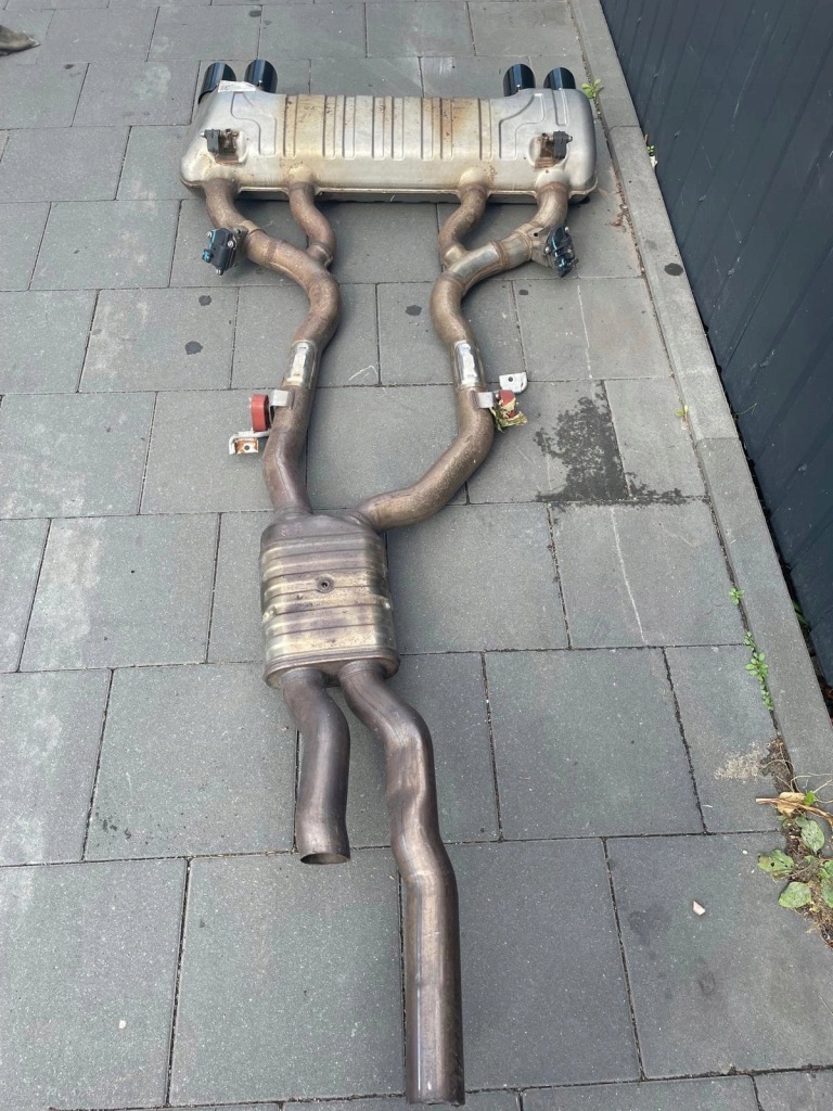 Купити Вихлоп гасник система випускний кришки bmw m2 f87 8096171