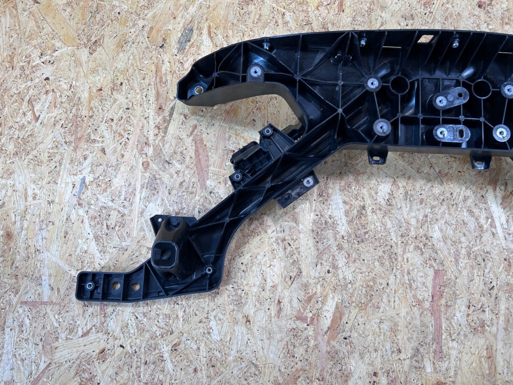 Ремень передний усилитель балка радиатор tesla model y 2020- Киев