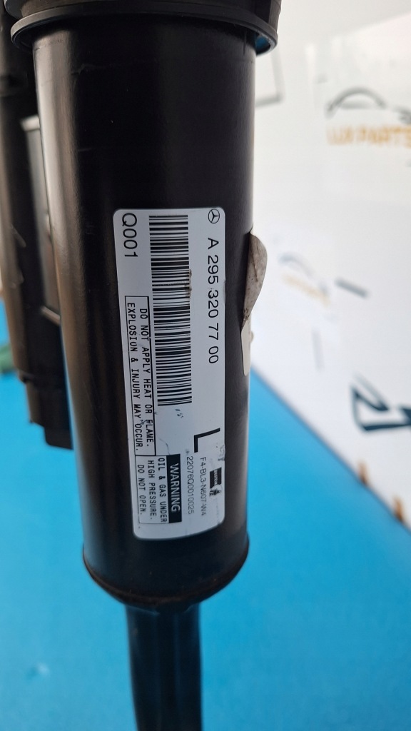 Mercedes eqe v295 амортизатор левый передний Цена