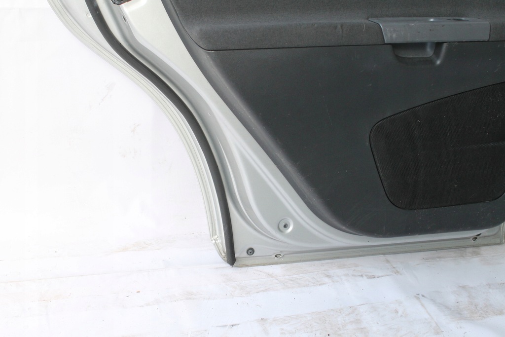 фото №6, Двері лівий задня ліва задні volvo v50 2004r- 426