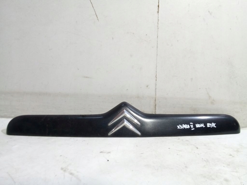 фото №1, Citroen xsara ii kombi накладка крышки задняя