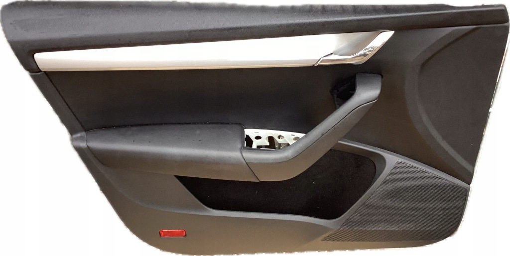 фото №8, Skoda octavia iii kombi kpl. обшивка дверей дверь 8t0413031ad