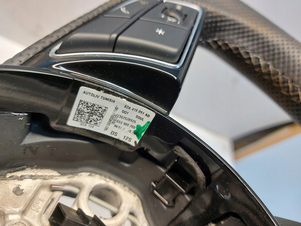 фото №10, Audi a3 8y5 sedan воздуховод s-line лепестки переключения