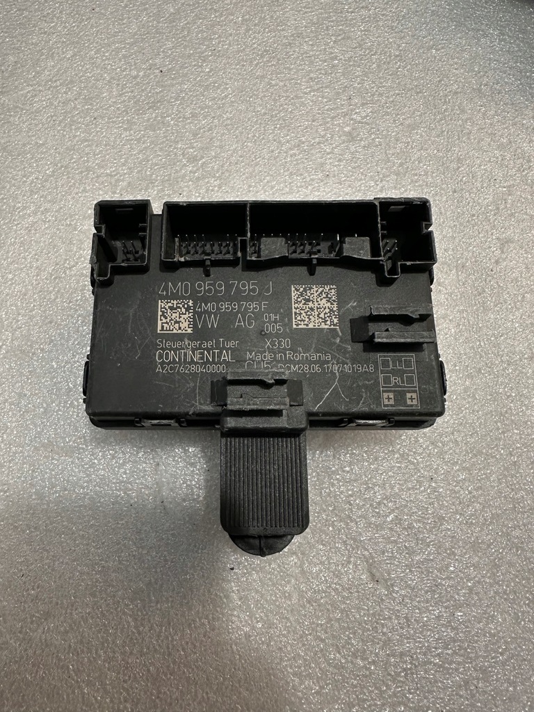 фото №1, !модуль блок керування двері audi 4m0959795j!