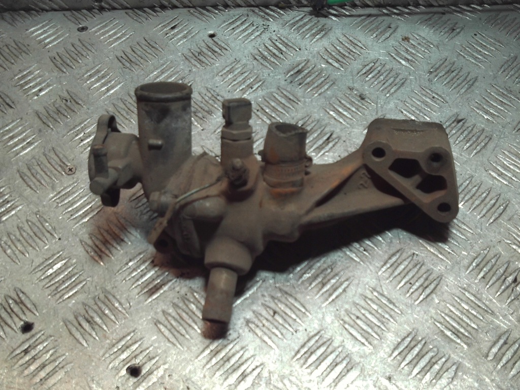 фото №1, Корпус термостата kia carnival