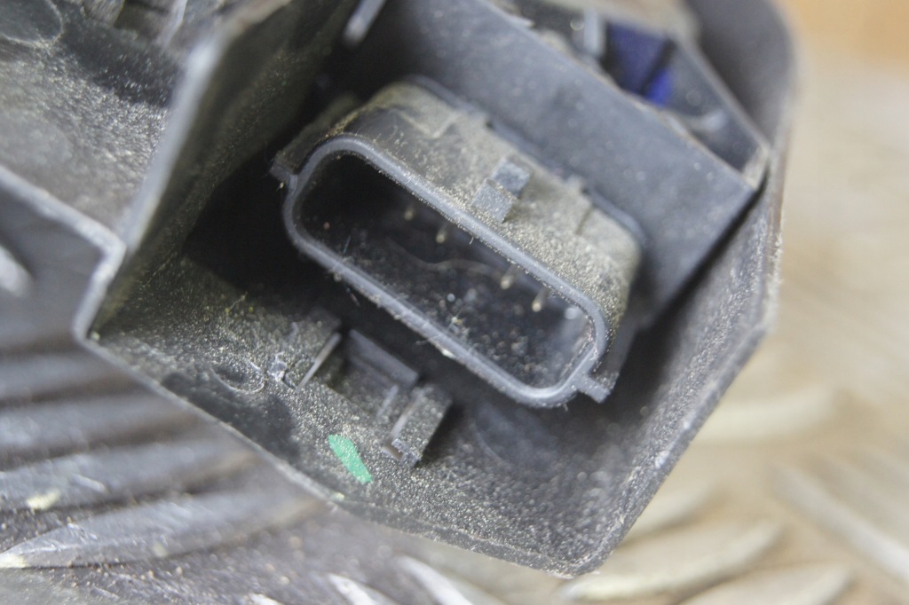 фото №4, Замок лівий перед megane iv 805034436r