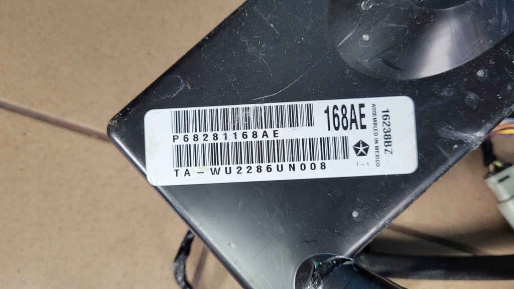 фото №14, Dodge challenger 6.4l srt hemi smpi v8 джгут відсік двигуна 68281168ae