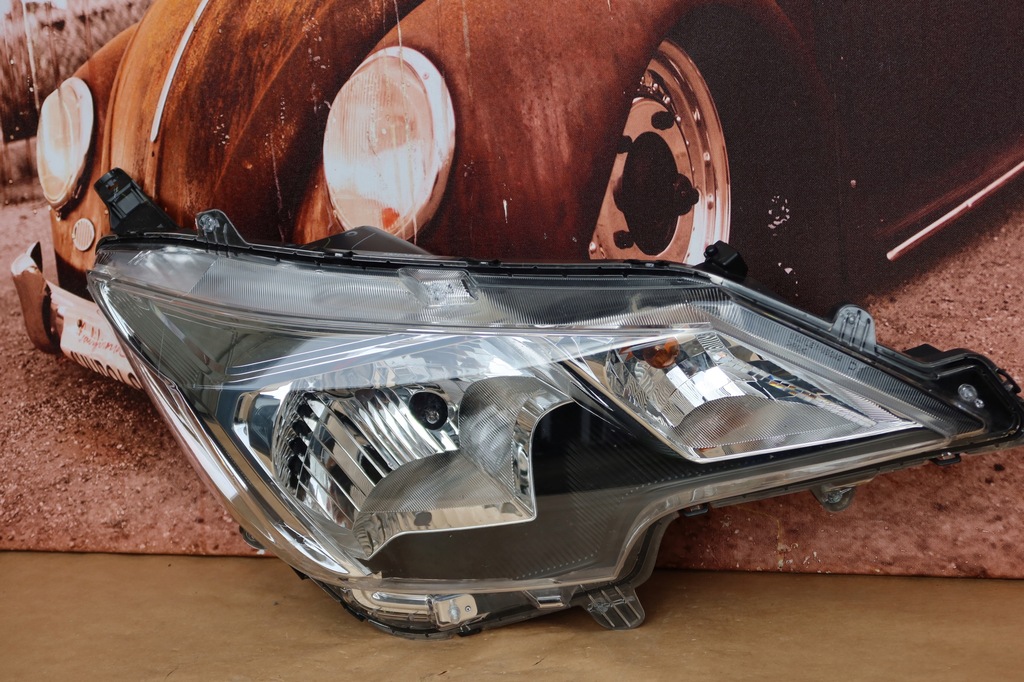 фото №1, Mitsubishi space star ii lift h7 права лампа лампи