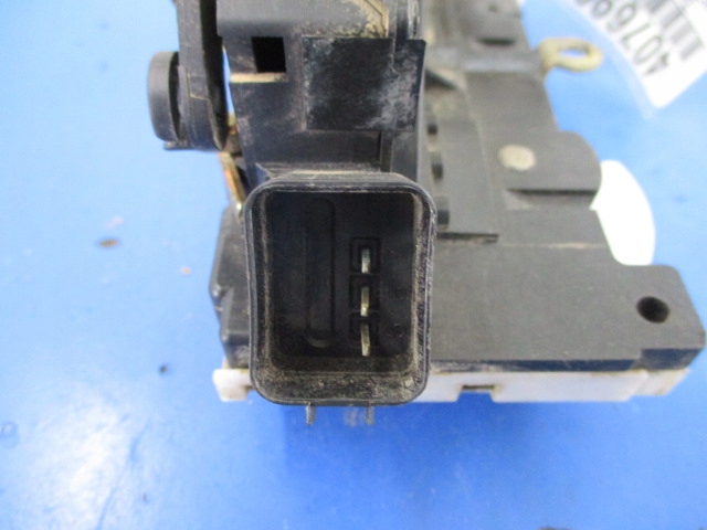 фото №4, Ford mondeo mk3 kombi замок лівий задня 3контакти
