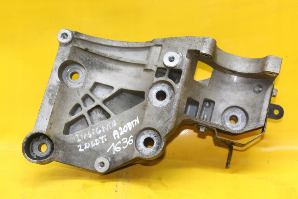 Кронштейн генератора insignia 2.0 cdti 55562369 с Разборки