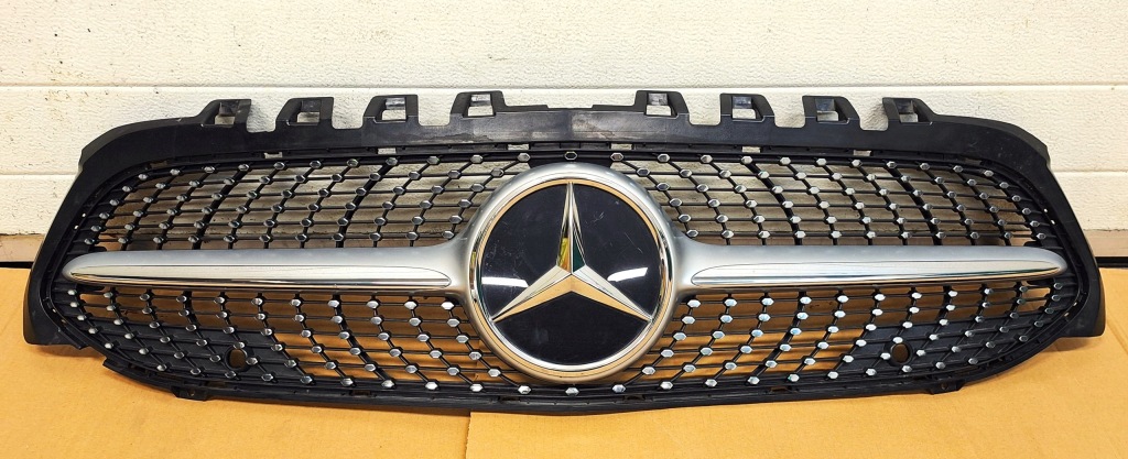 фото №1, Mercedes a-klasa w177 amg решітка радіатора решітка радіатора радіатора a1778880200