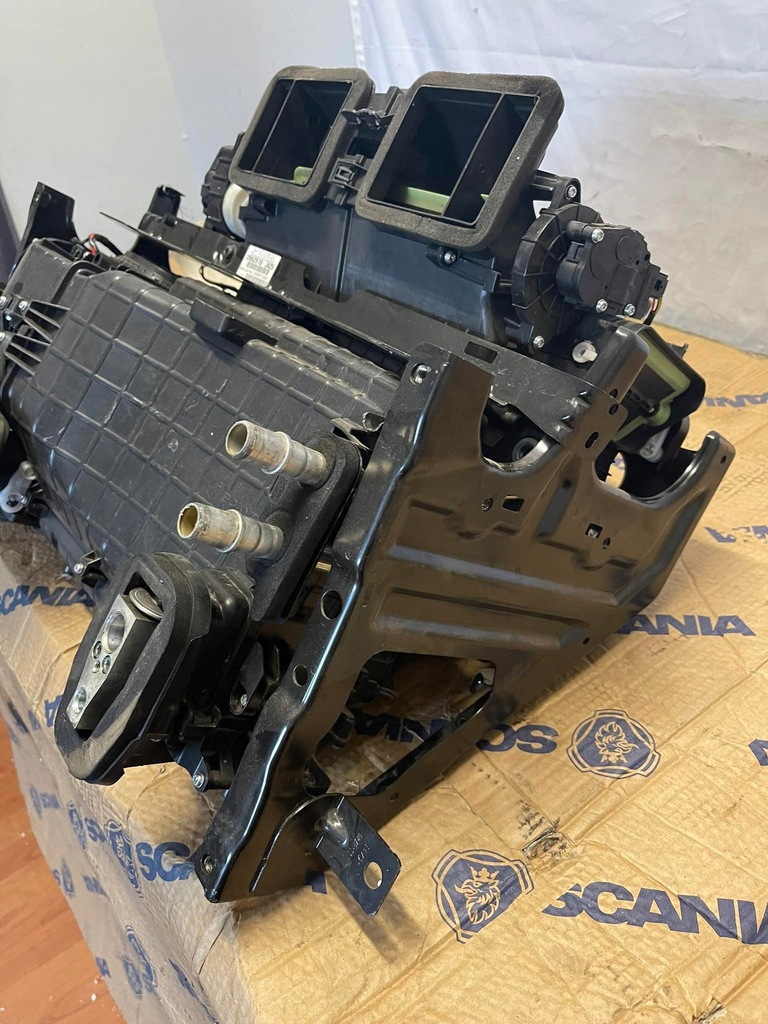 фото №15, Scania r s обігрівач корпус радіатор