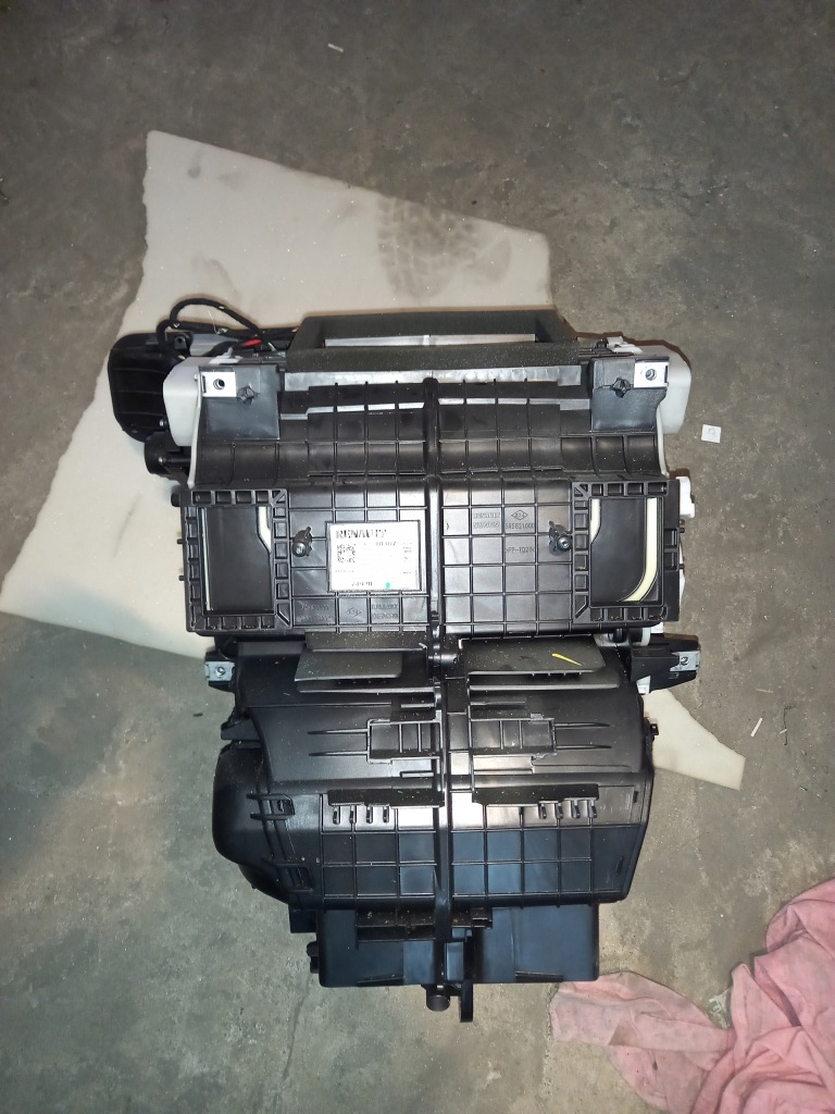 фото №1, Renault captur отопитель climatronic 272707492r