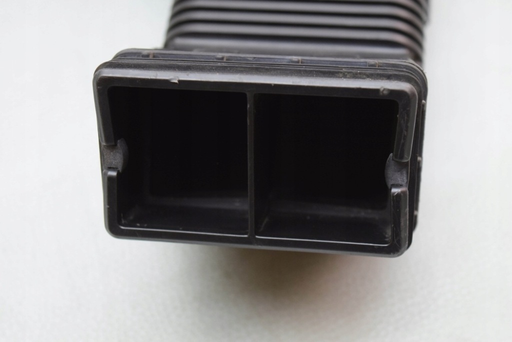 фото №11, Часть канал впуск воздуха kia sportage ql 28210d3300 1.6l бензиновый