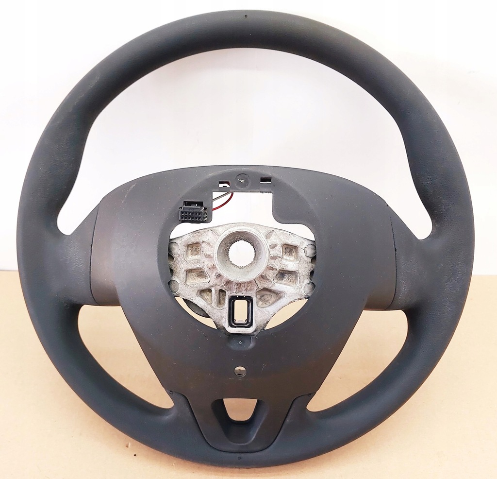 фото №4, Оригинал renault воздуховод 484009001r renault megane iii