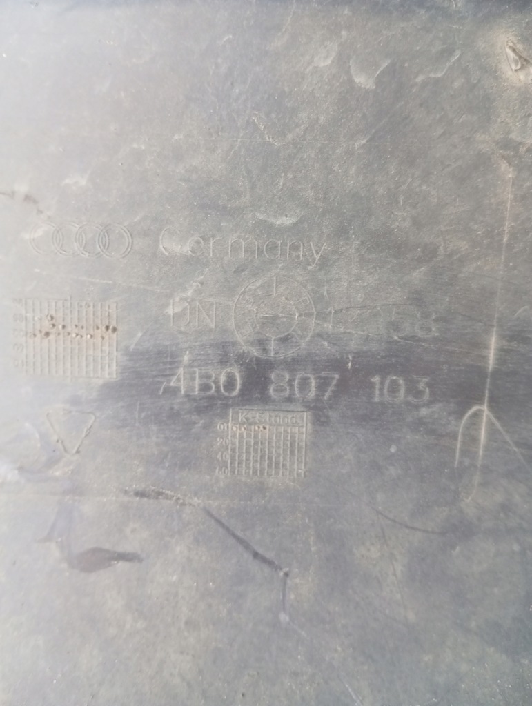 фото №9, Audi a6 c5 бампер задній 4b0807103