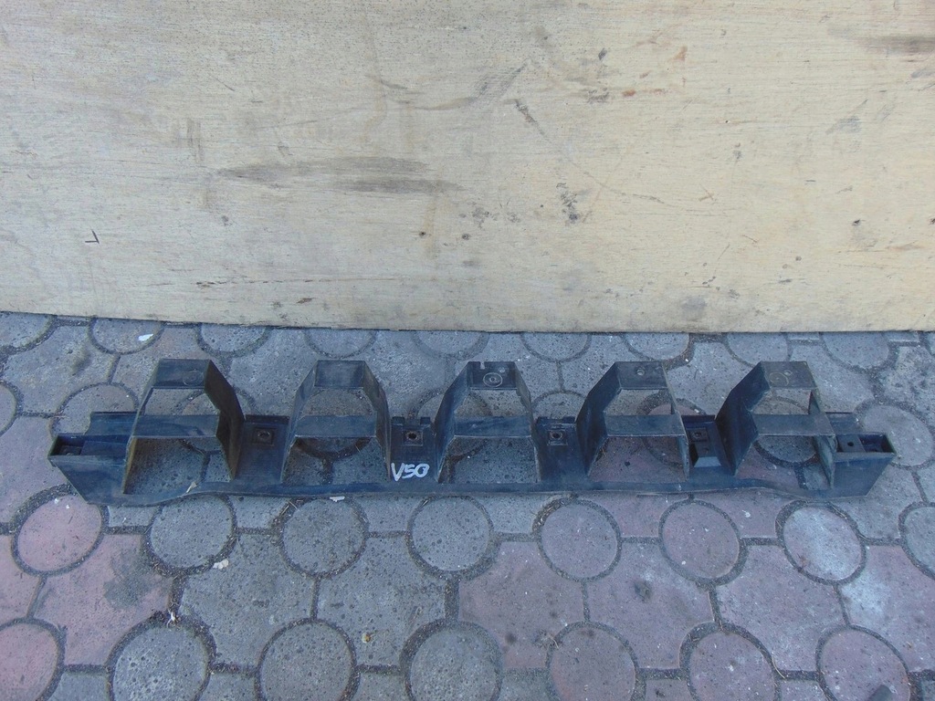 фото №1, Напрямна бампера задня абсорбер volvo v50