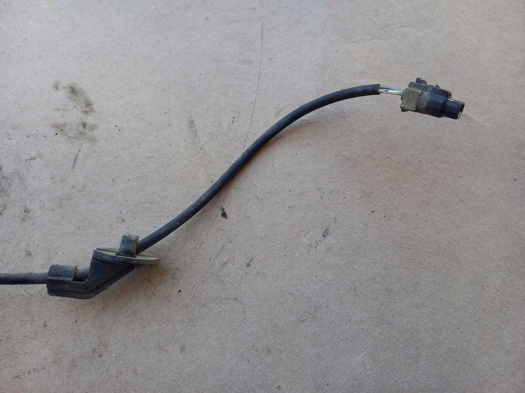 фото №10, Toyota yaris verso 99-05 датчик abs перед l i p