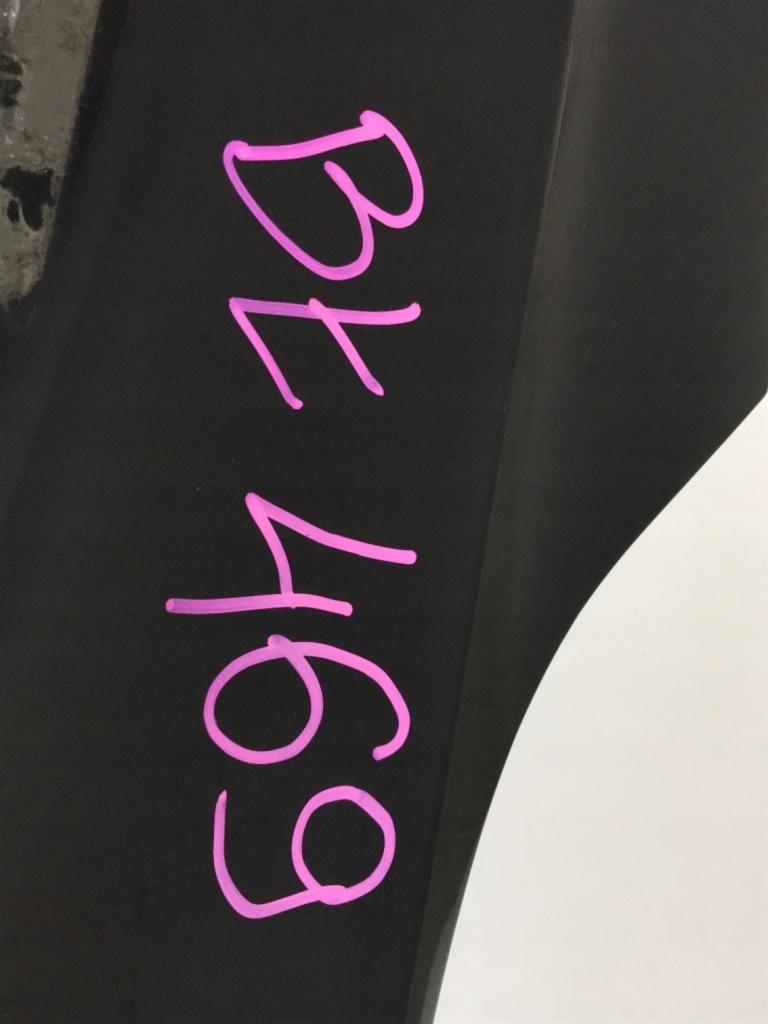 фото №14, Крила правий перед vw golf viii alltrack + молдинг 5h0821106a