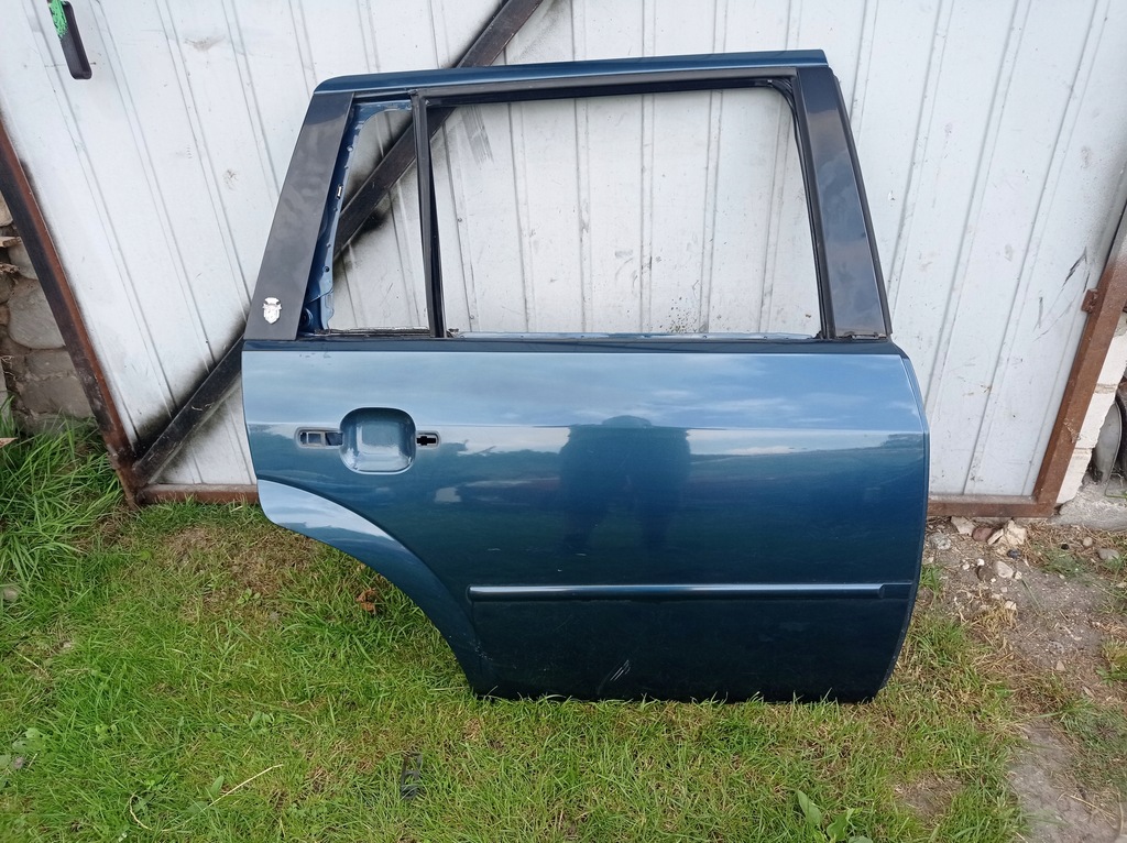 фото №1, Ford mondeo mk3 kombi - двері правий задня - 03