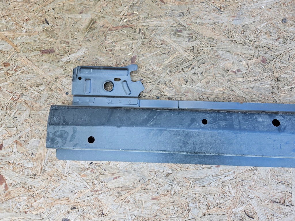 фото №5, Audi q7 8r порог левый внутренний