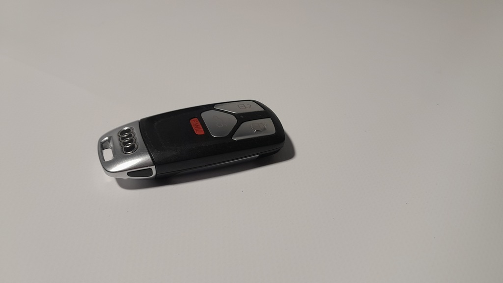 фото №1, Audi a4 b9 ключ pilot 4m0959754ak