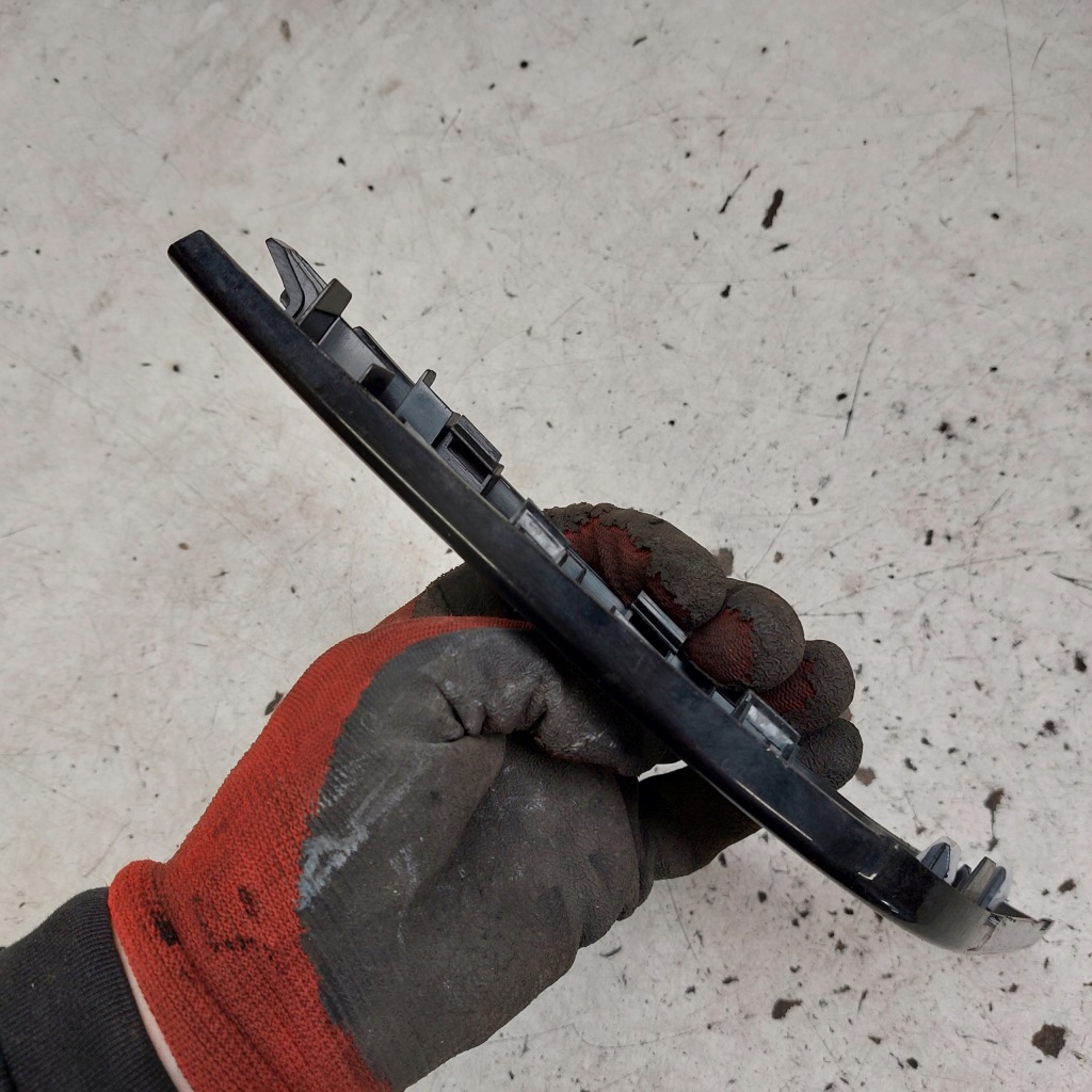 фото №7, Peugeot 208 ручка дверь накладка левый перед