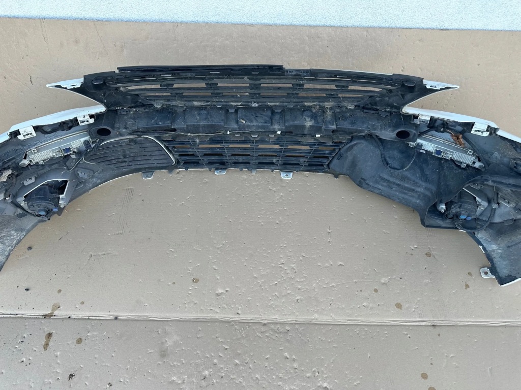 Бампер peugeot 308 t8 2014 оригінал комплектний  демонтаж led Недорого