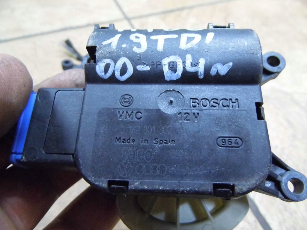 фото №6, Audi a4 b6 1.9tdi 00-04' моторчик отопителя 0132801302