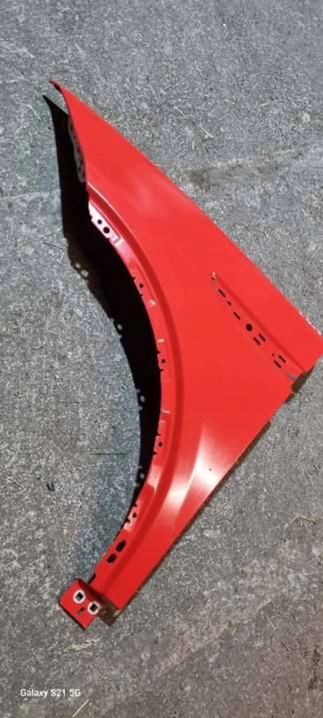 фото №7, Jaguar e-pace 2017 ліва сторона крила