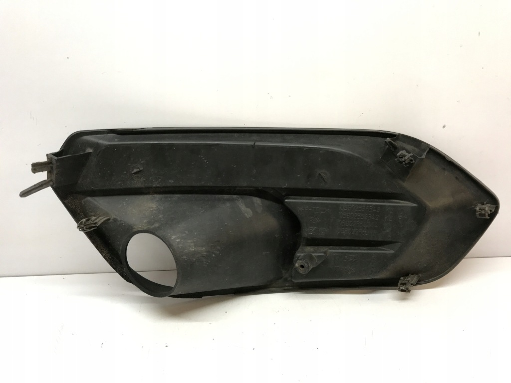 Купить Iveco daily решётка бампер левый 105802356346