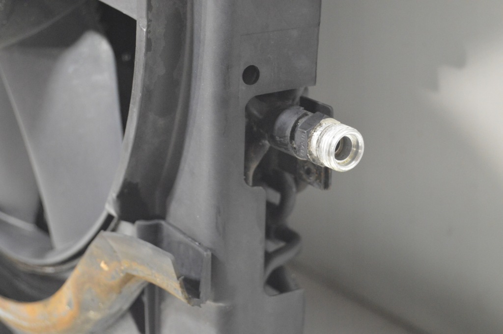 Радіатор кондиціонера вентилятори mercedes w140 s klasa cl c140 1408300670 Ціна