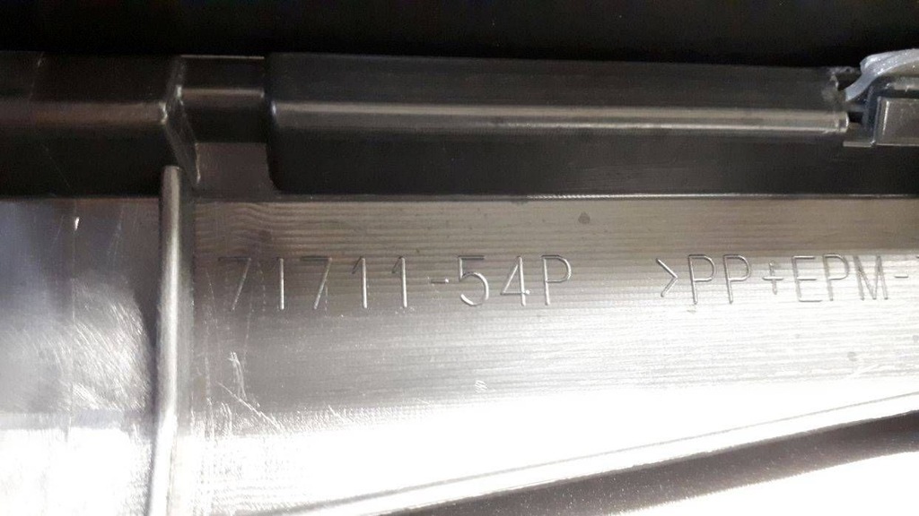 фото №10, Suzuki vitara 2015-2018 бампер перед 7171154p 3