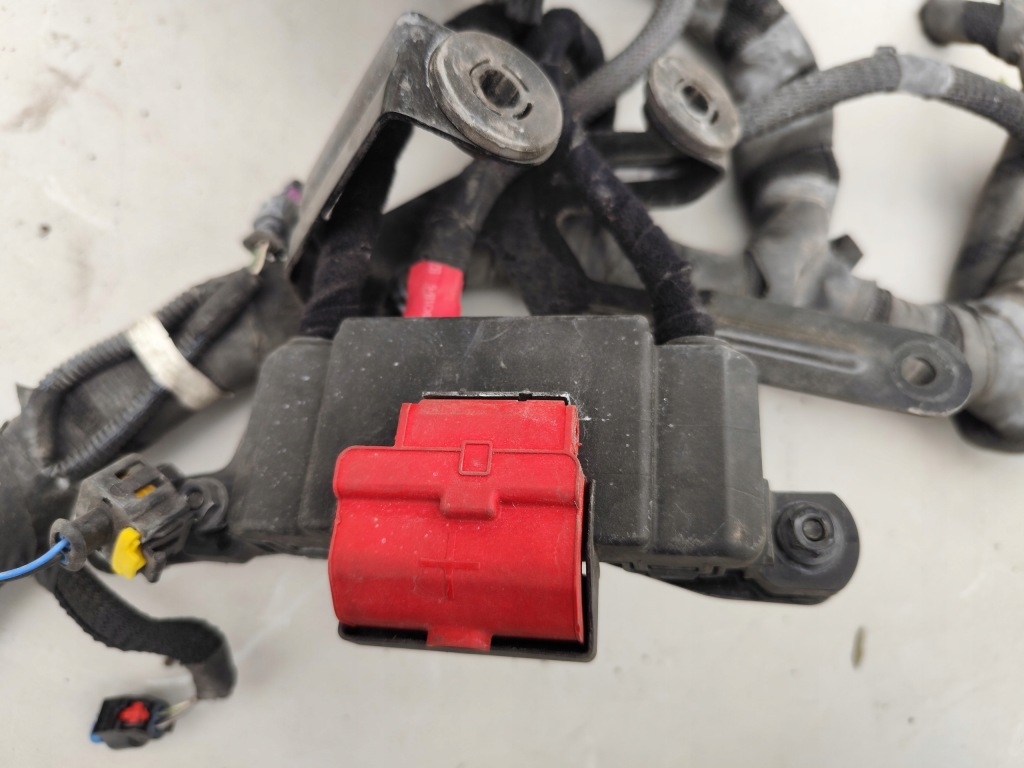 фото №3, Alfa romeo giulia qv коробка предохранителей модуль клемма электропроводка