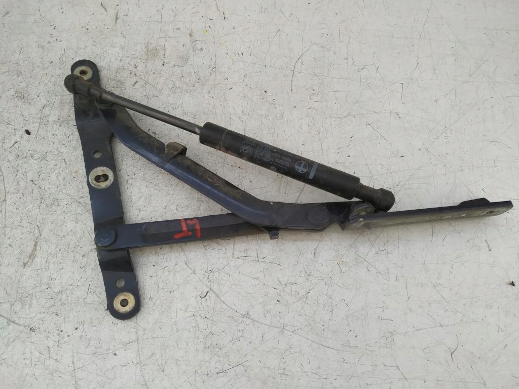 фото №1, Петля крышки багажника левый alfa romeo 166