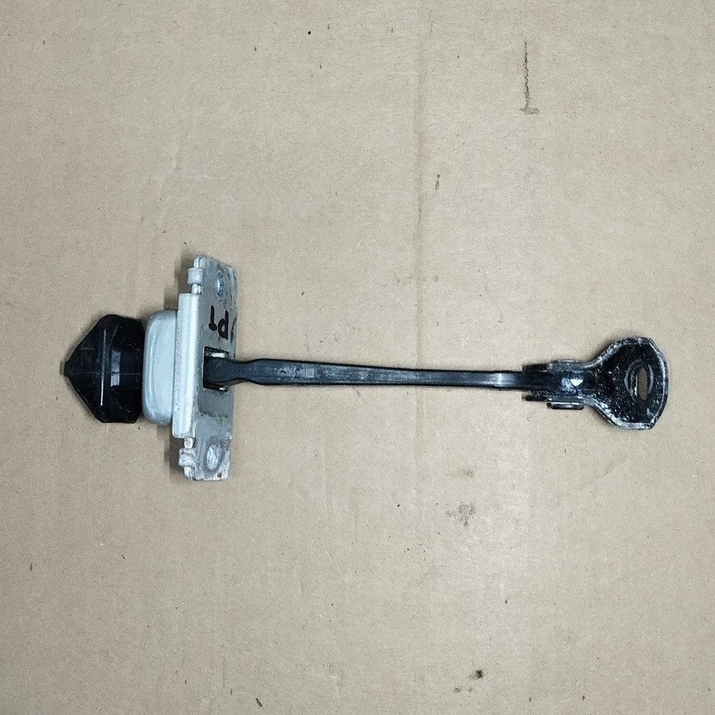 фото №1, Mazda rx8 rx-8 ограничитель отбойник дверь правый задняя правая сторона