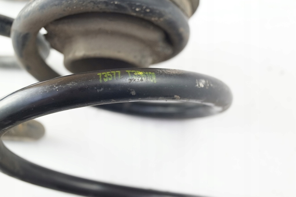 фото №6, Пружина підвіска ліва права задня audi a3 8l lift 3d